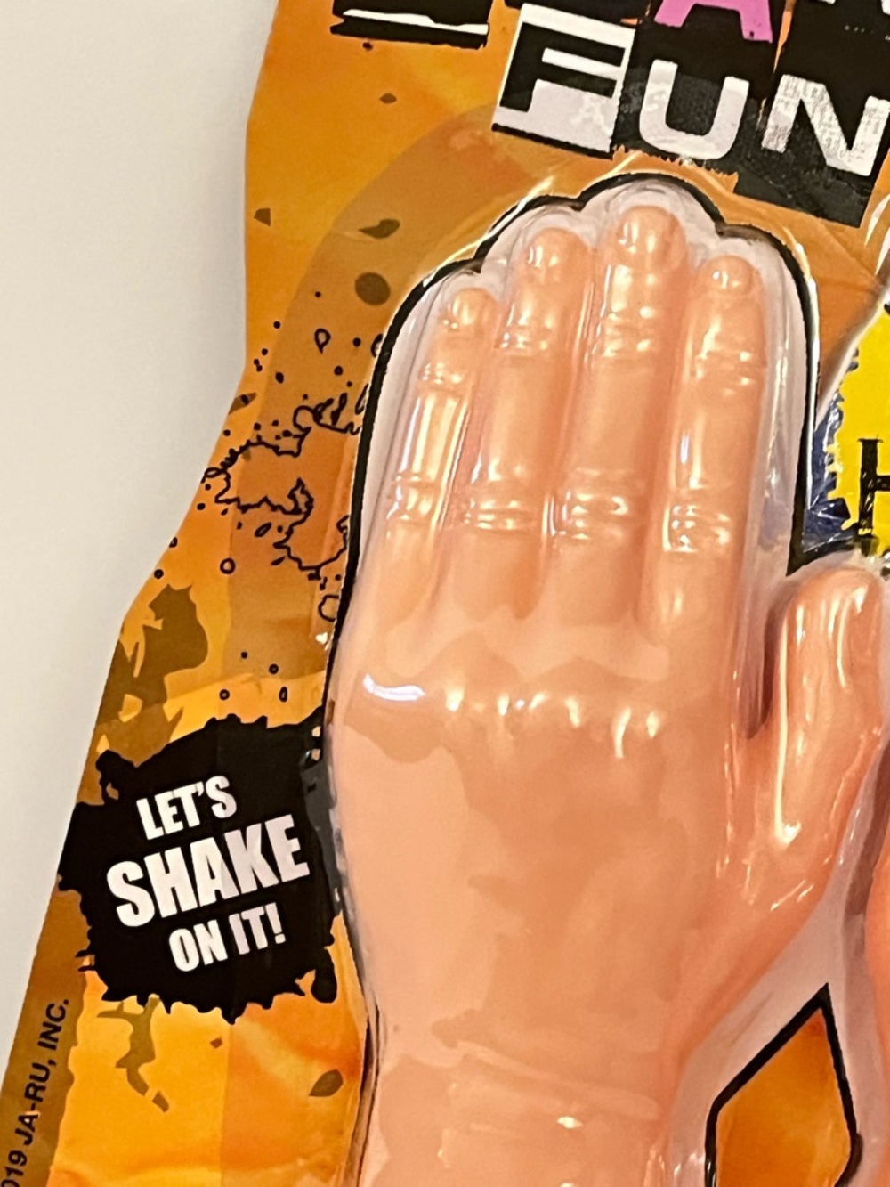 Tiny Hands Prank - Picture 5 of 13